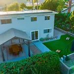 Cozy Getaway. Fire Pit And Endless Views! 5 Beds