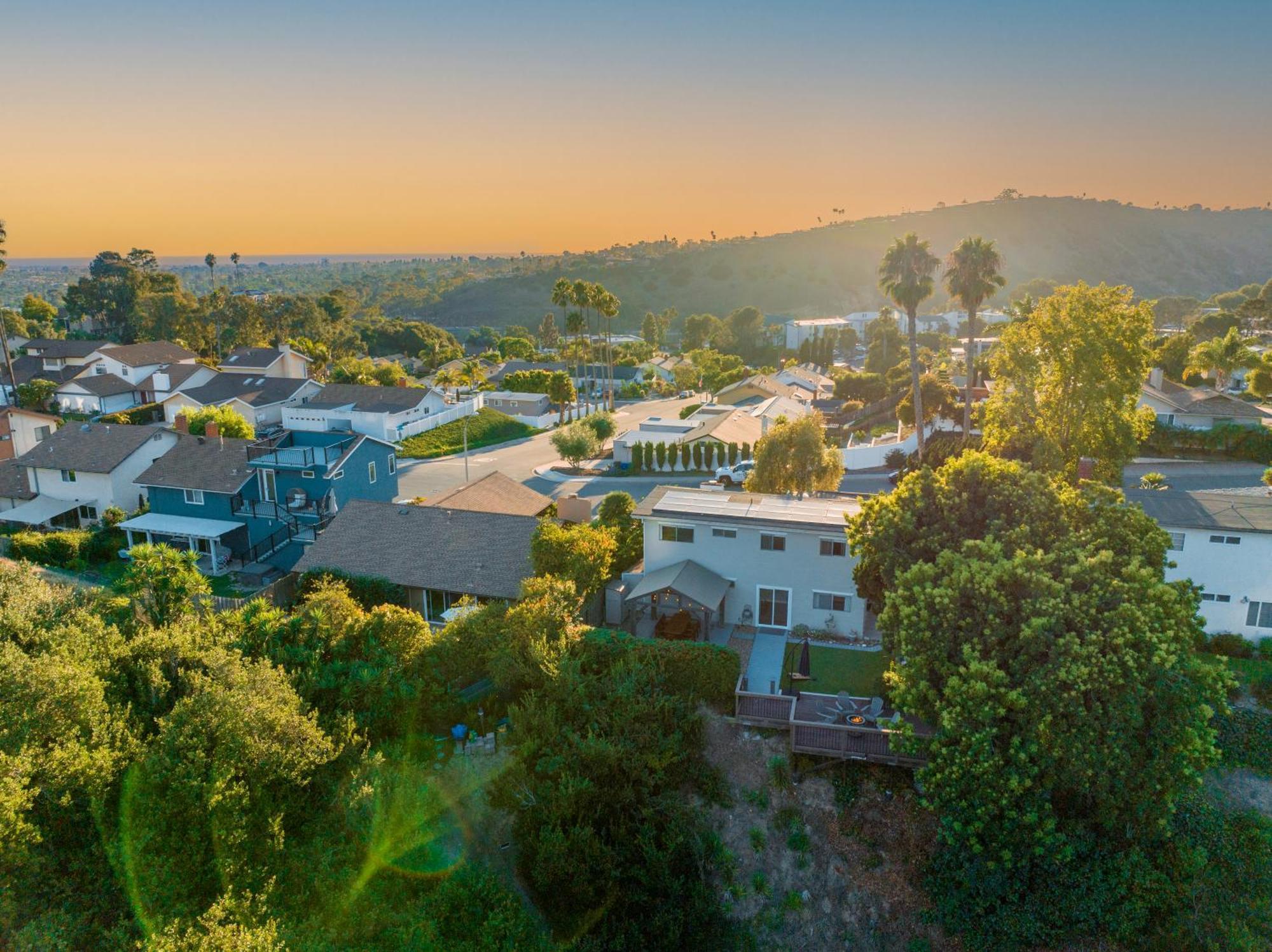 Cozy Getaway. Fire Pit And Endless Views! 5 Beds San Diego