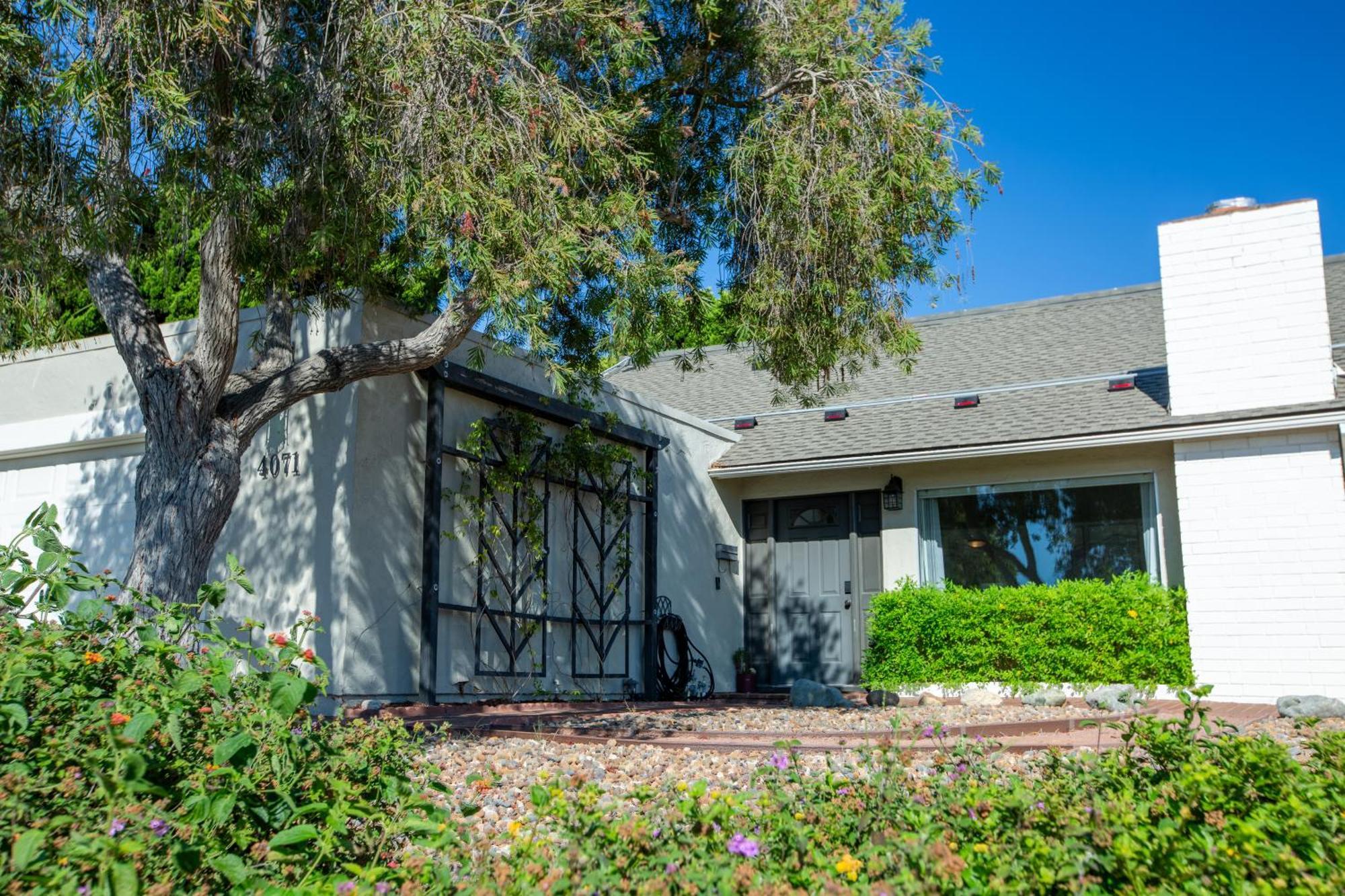Cozy Getaway. Fire Pit And Endless Views! 5 Beds